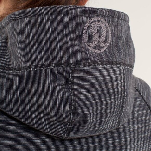 Lululemon Scuba Hoodie *PrintWee Are From Space Black Combo size 6 - Picture 4 of 13
